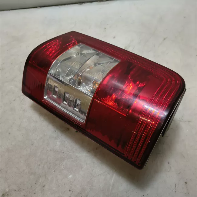 Fanale posteriore destro Sportello post