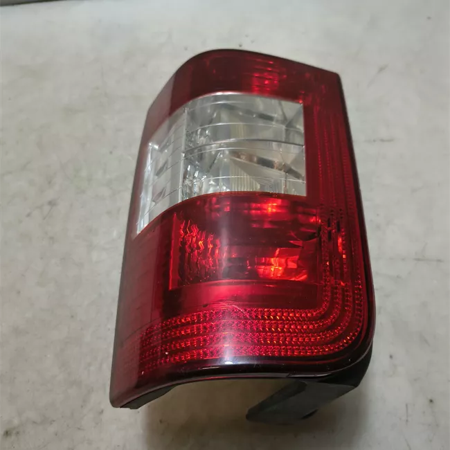 Fanale posteriore destro Sportello post