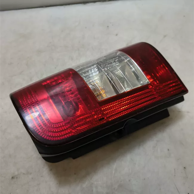 Fanale posteriore destro Sportello post