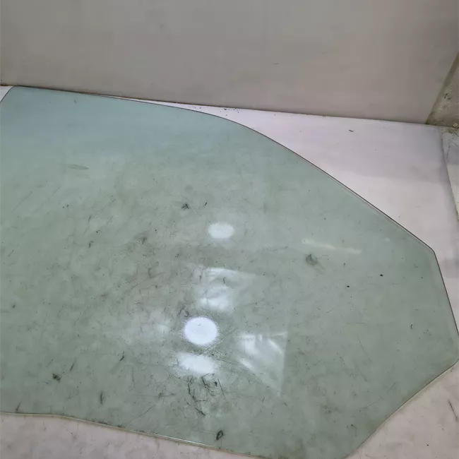 Scendente porta anteriore destro