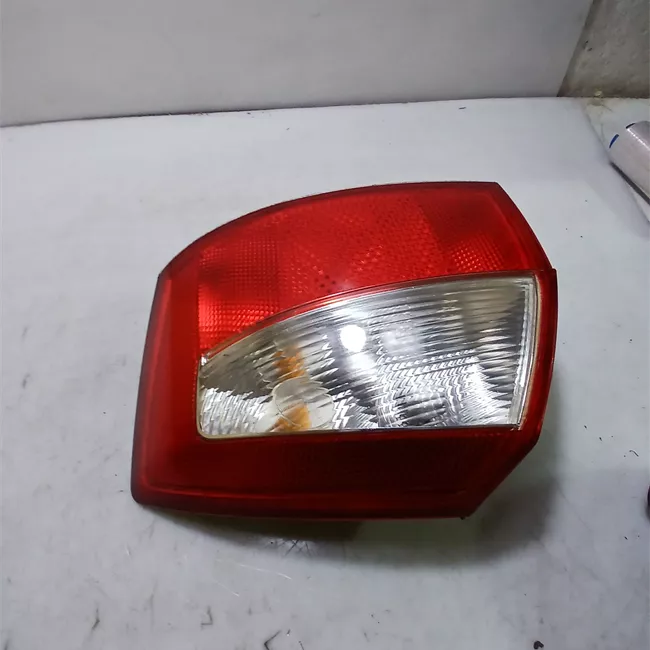 Fanale posteriore destro