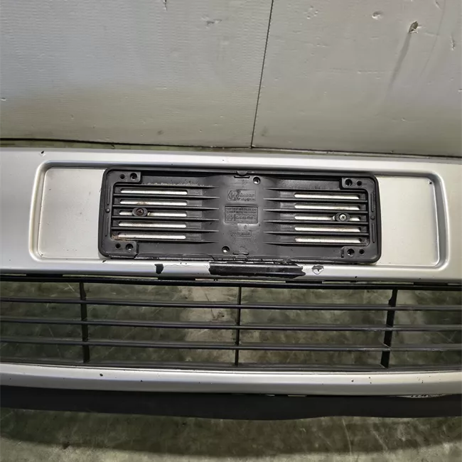 Paraurti anteriore con primer/serie 45