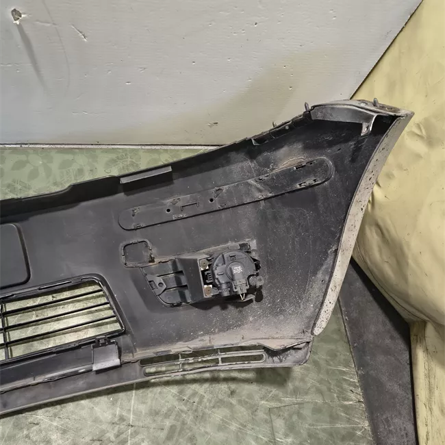 Paraurti anteriore con primer/serie 45