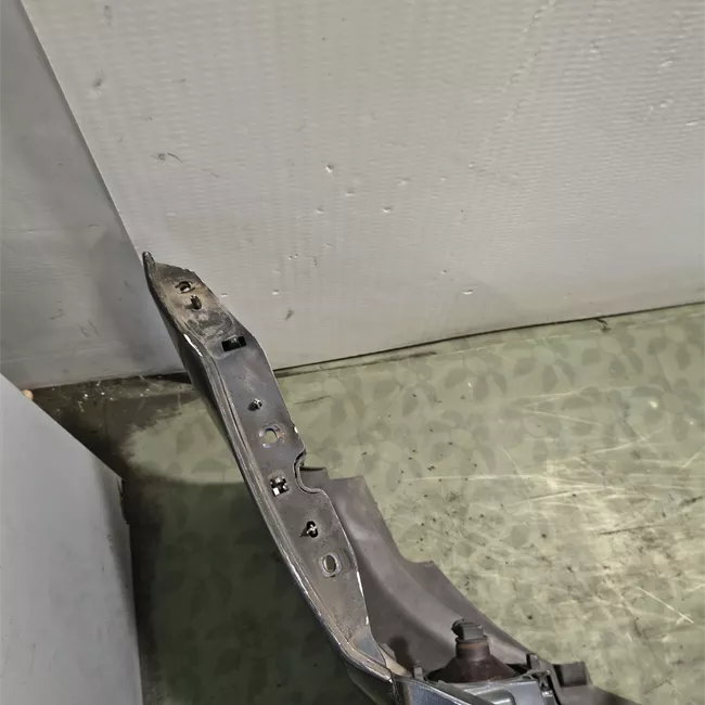 Paraurti anteriore con primer