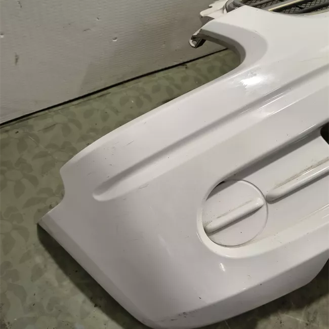 Paraurti anteriore t.4G000001>