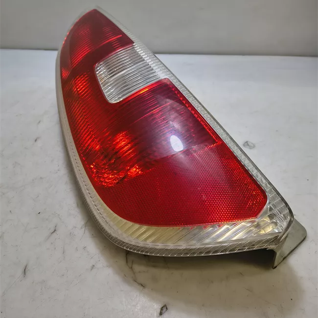 Fanale posteriore sinistro