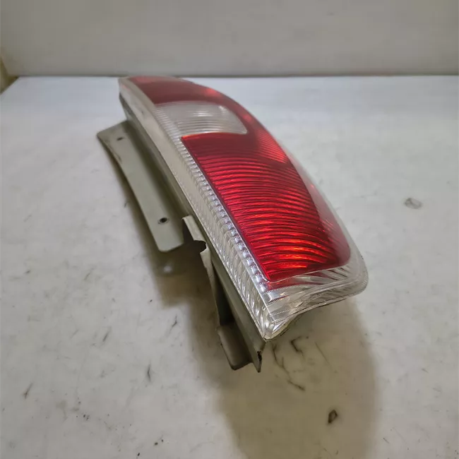 Fanale posteriore sinistro