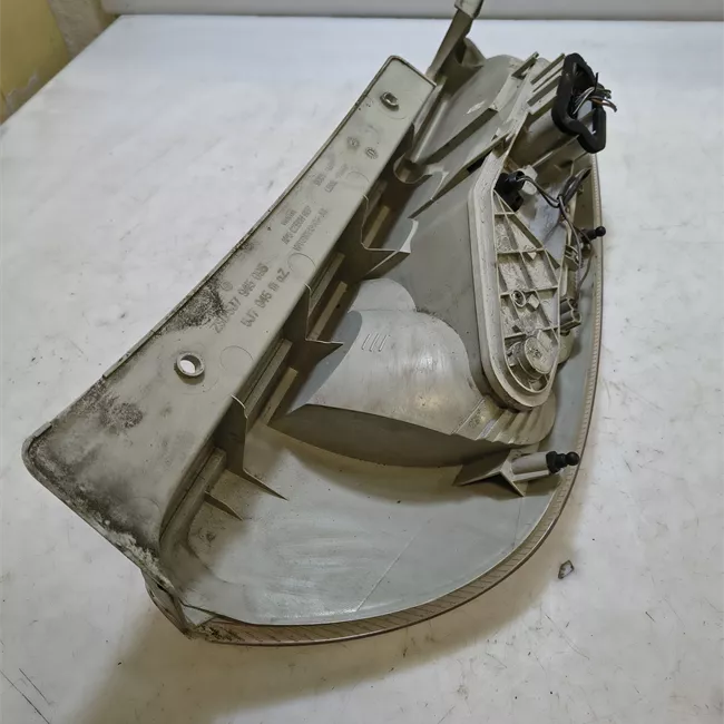 Fanale posteriore sinistro