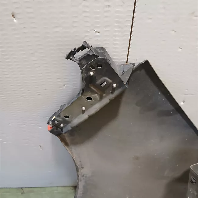 Parafango anteriore destro