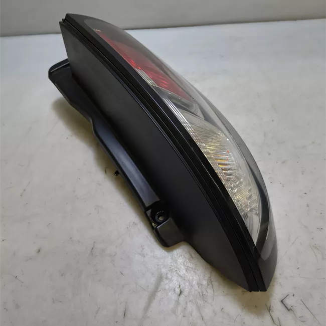 Fanale posteriore sinistro