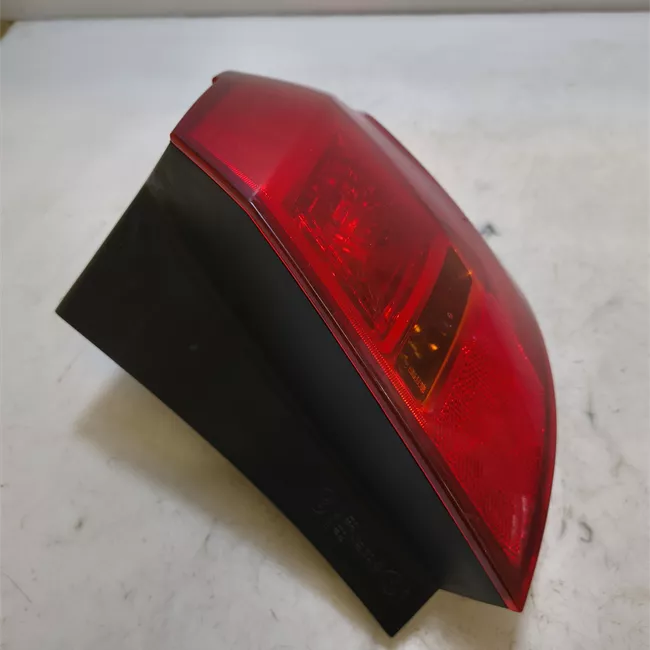 Fanale posteriore parte esterno destro