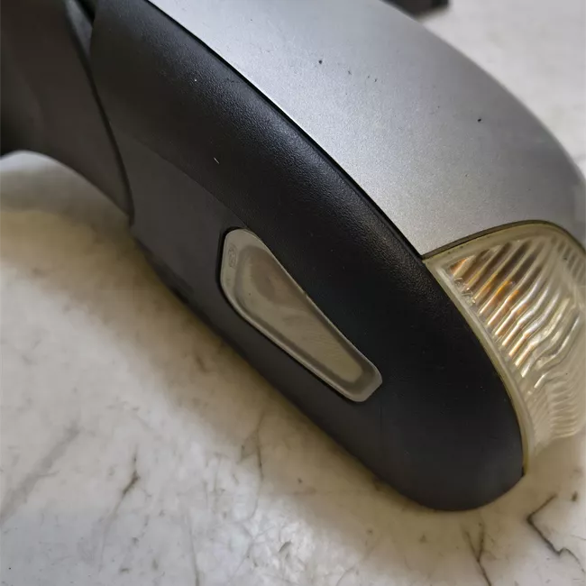 Retrovisore esterno regolazione elettrica sinistro con fanalino laterale