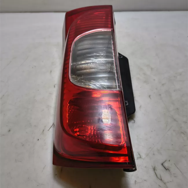 Fanale posteriore destro porta posteriore 2 battenti