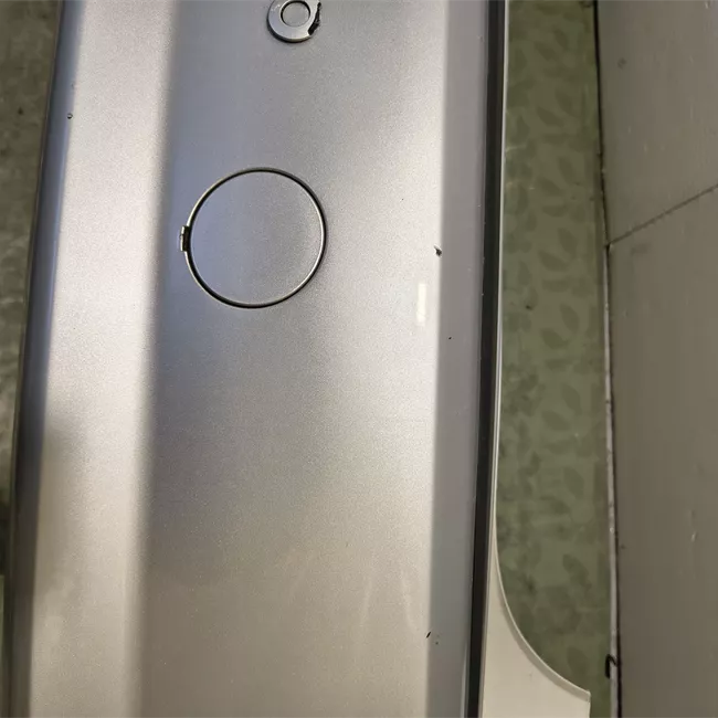 Paraurti posteriore con primer