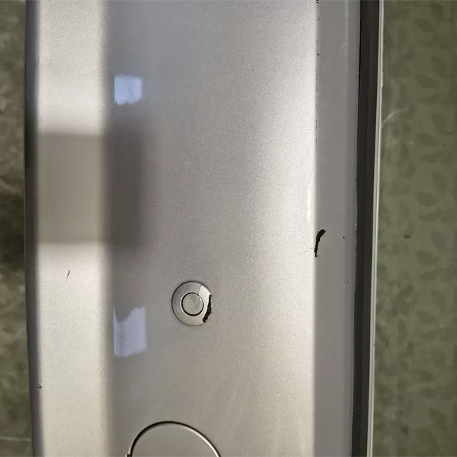 Paraurti posteriore con primer