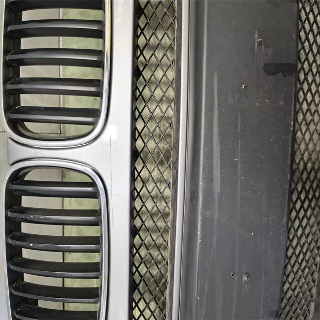 Paraurti anteriore senza park distance control pdc