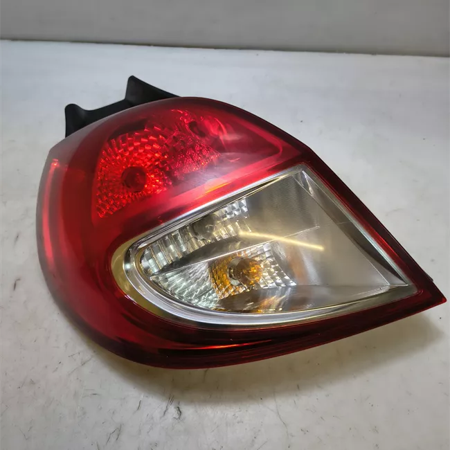 Fanale posteriore sinistro