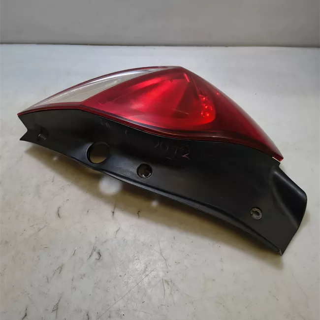 Fanale posteriore sinistro