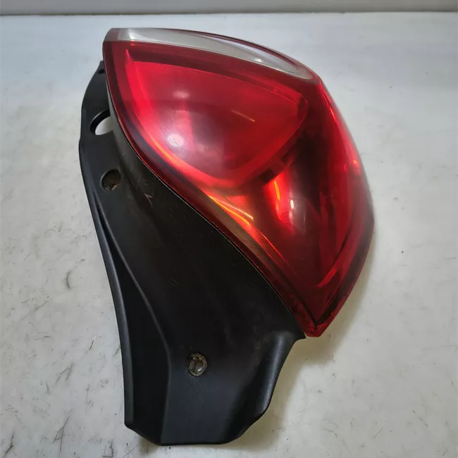 Fanale posteriore sinistro