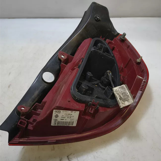 Fanale posteriore sinistro