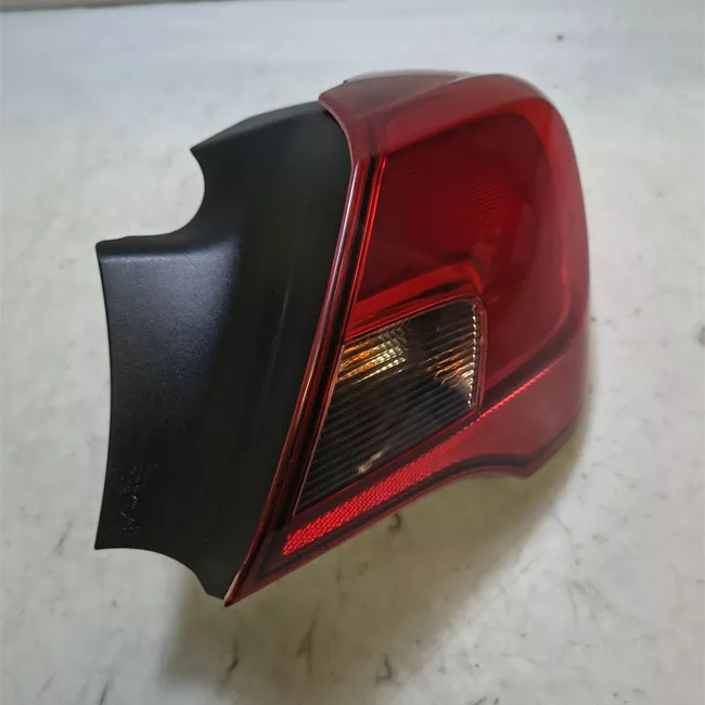 Fanale posteriore parte esterno destro