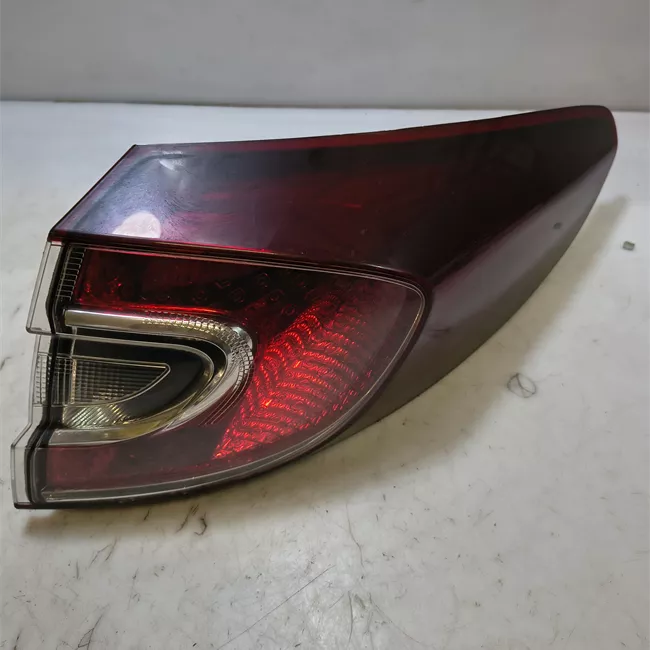 Fanale posteriore parte esterno destro