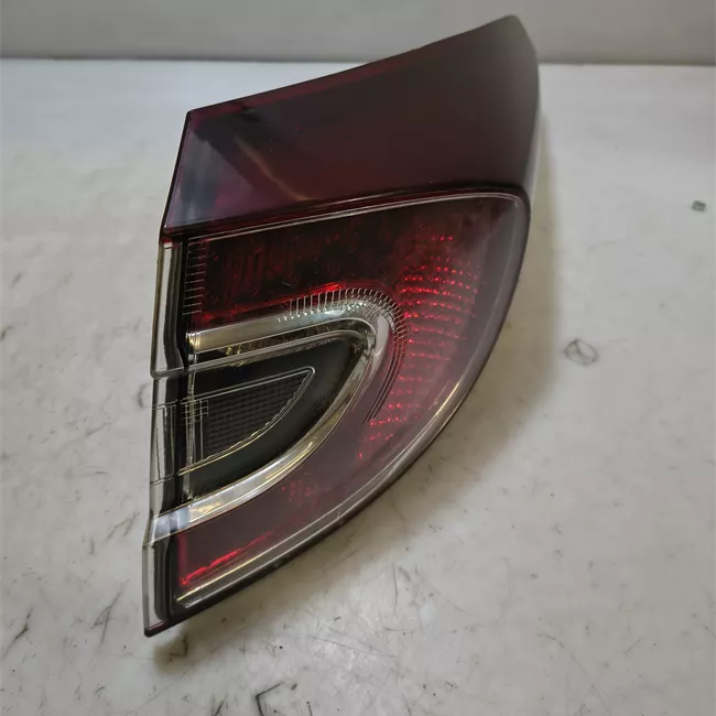 Fanale posteriore parte esterno destro