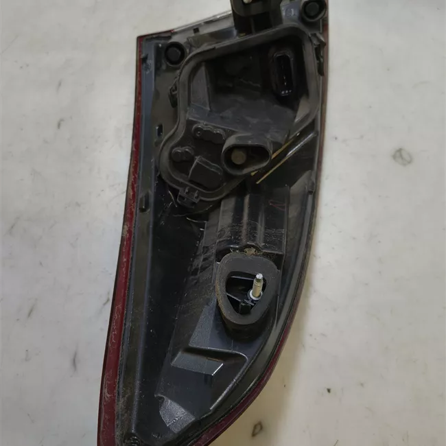 Fanale posteriore parte esterno destro