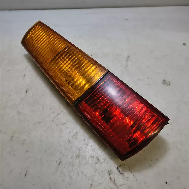 Fanale posteriore sinistro