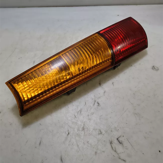 Fanale posteriore sinistro