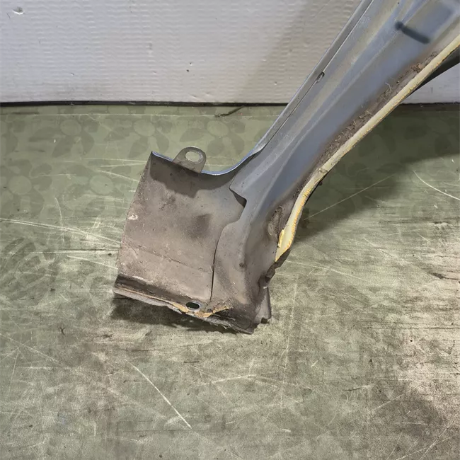 Parafango anteriore sinistro