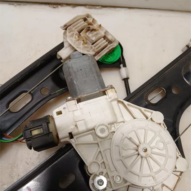 Alzacristallo elettrico porta anteriore sinistro