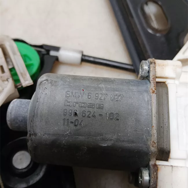 Alzacristallo elettrico porta anteriore sinistro