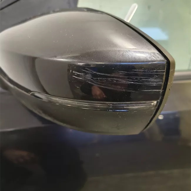 Porta anteriore sinistra