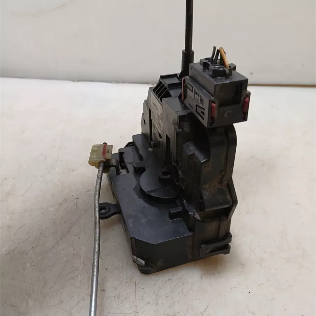 Serratura porta anteriore sinistra