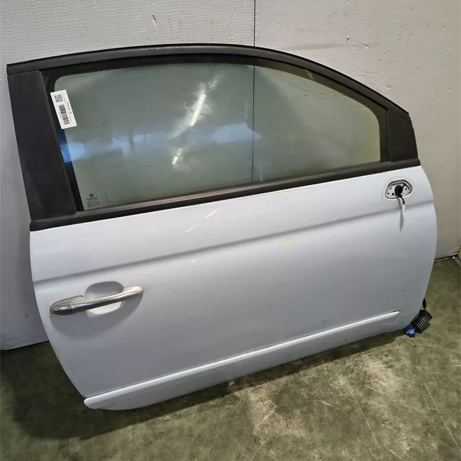 Porta anteriore destra