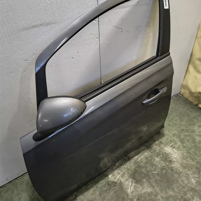 Porta anteriore sinistra