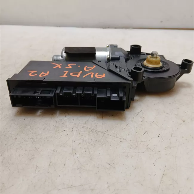 Motorino alzacristallo porta anteriore sinistro