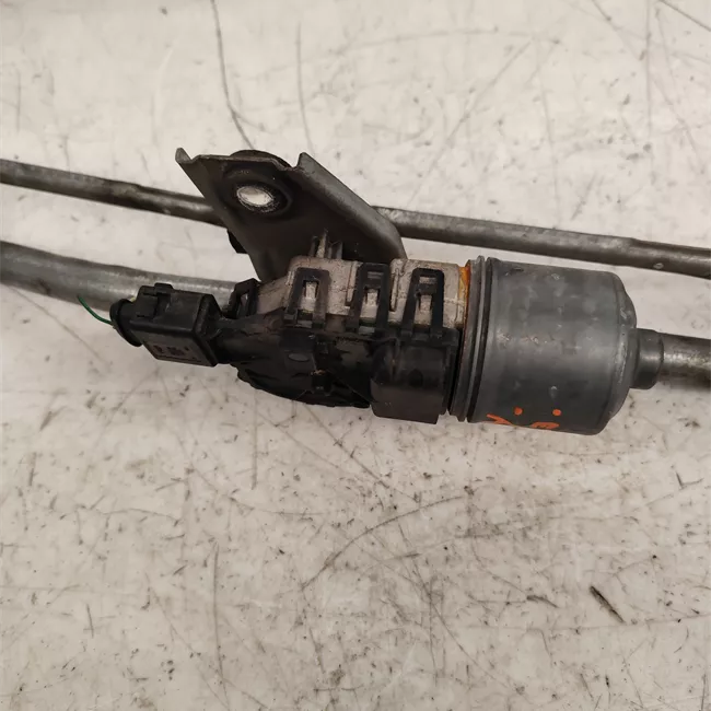 Meccanismo tergiparabrezza con motorino