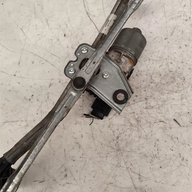 Meccanismo tergiparabrezza con motorino