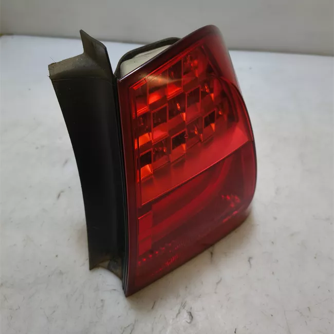 Fanale posteriore parte esterno destro