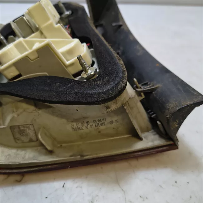 Fanale posteriore parte esterno destro