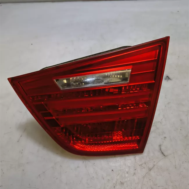 Fanale posteriore parte interno destro