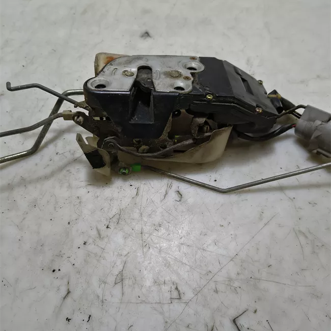 Serratura porta anteriore destra