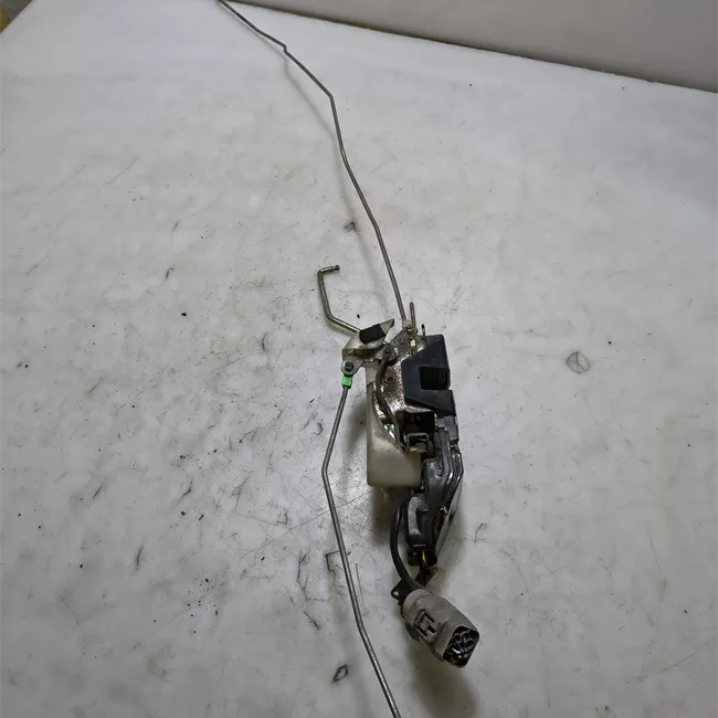 Serratura porta anteriore destra