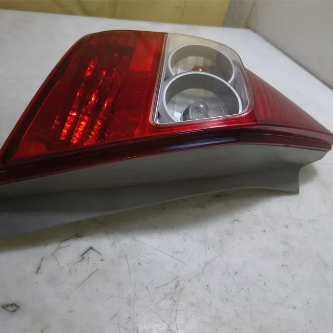 Fanale posteriore sinistro 2005>