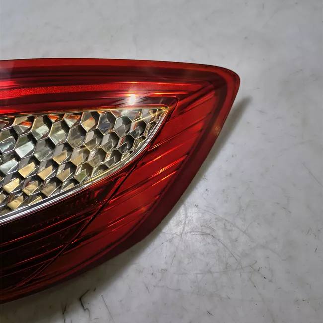 Fanale posteriore parte esterno destro