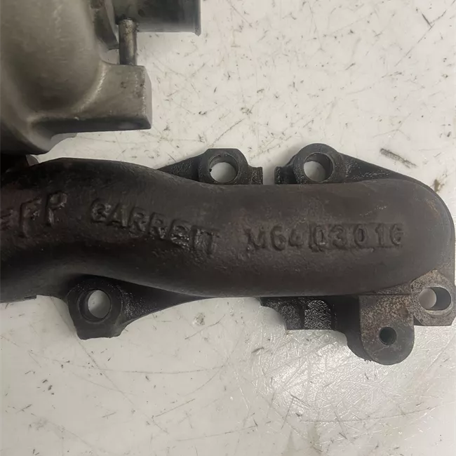 Turbocompressore con collettore scarico