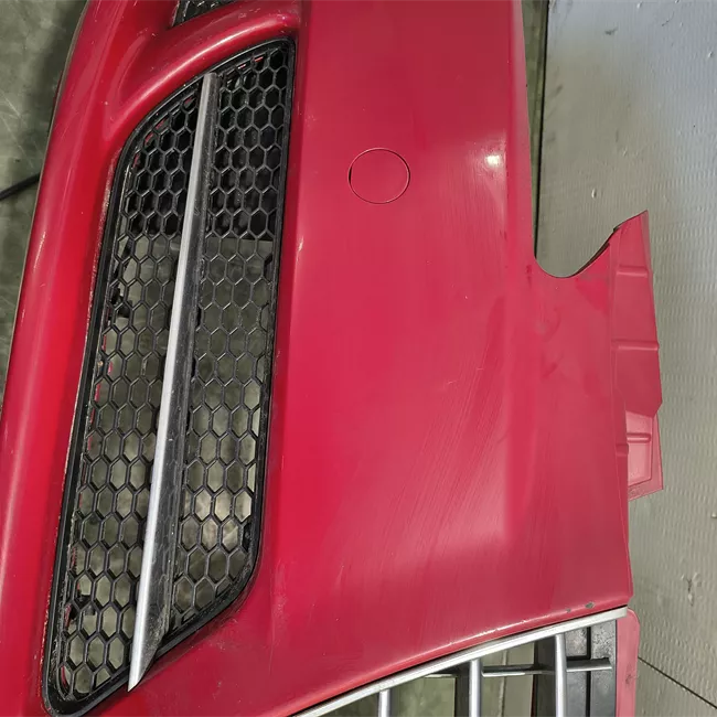 Paraurti anteriore con tergilavafari primer