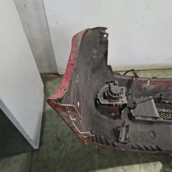 Paraurti anteriore con tergilavafari primer